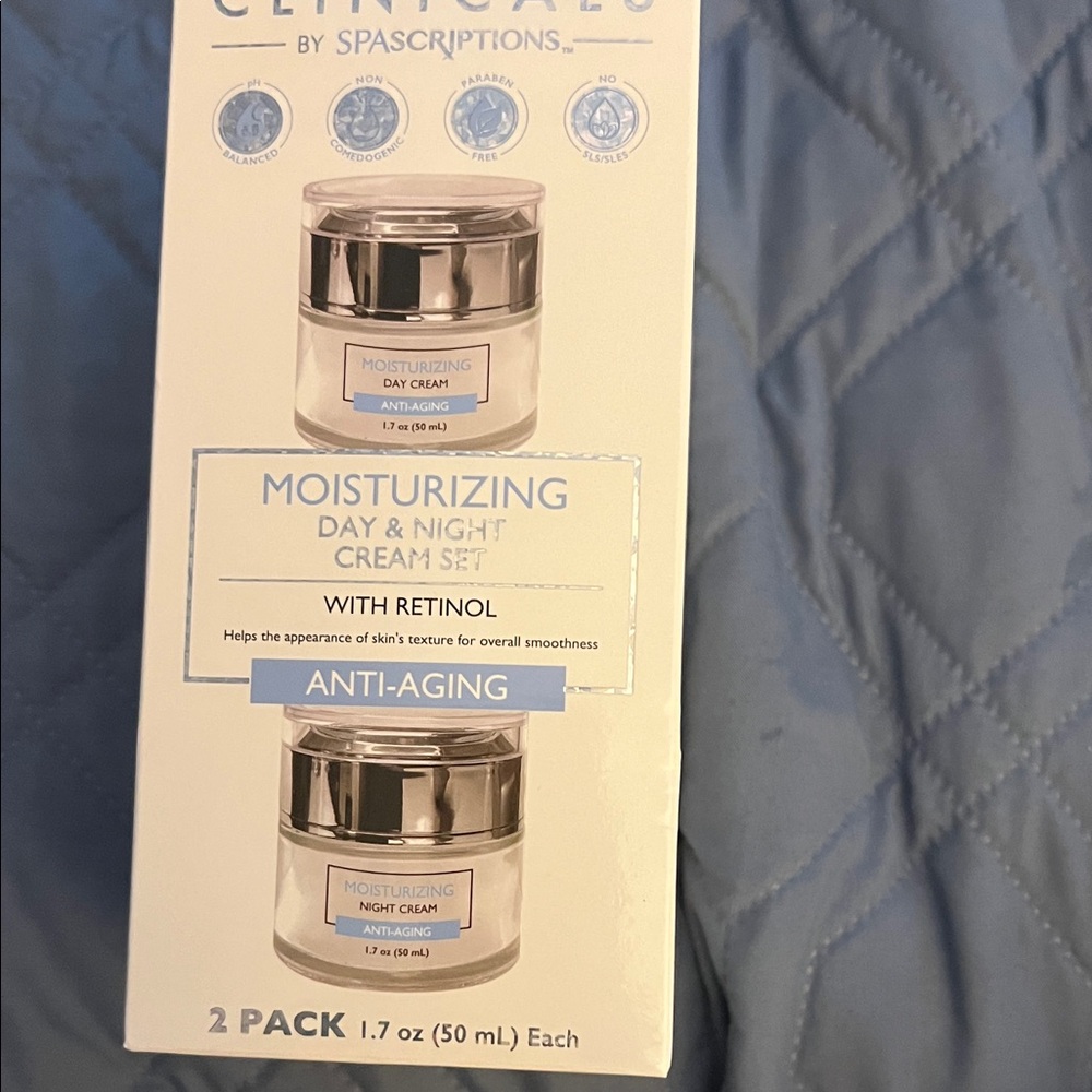 SpaScriptions Moisturizing Day & Night Cream Set - White
